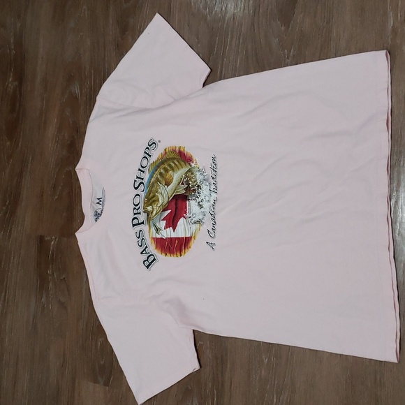 (M) Bass Pro Shops 100% Cotton Pastel Graphic Logo Oversized Fit Farm Fishing - Picture 1 of 6